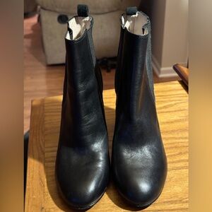 Boden Black suede/leather stacked heel bootie